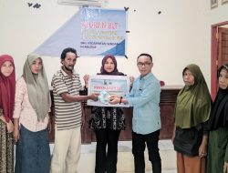 Rudy Serahkan BLT Tahap III 2025